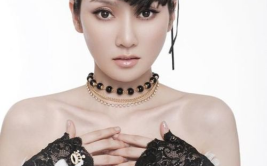 歌手萨顶顶个人资料,跨界音乐才女，演绎东方韵味与时尚融合
